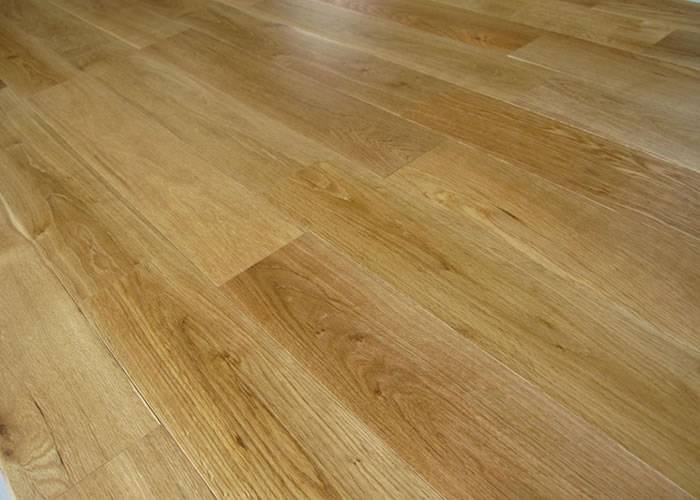 Parquet contrecollé Chêne Premier - 10 x 155 mm - brut - brossé - préponcé
