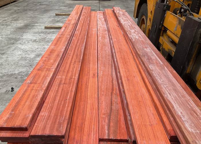 Lames de terrasse Padouk - 21 x 145 x 950-1550 mm - 2 faces lisses - KD