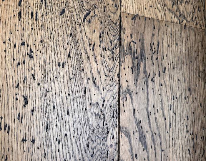 Parquet contrecollé Chene RU/CA - 16 x 180 mm - huilé doré - effet brûlé