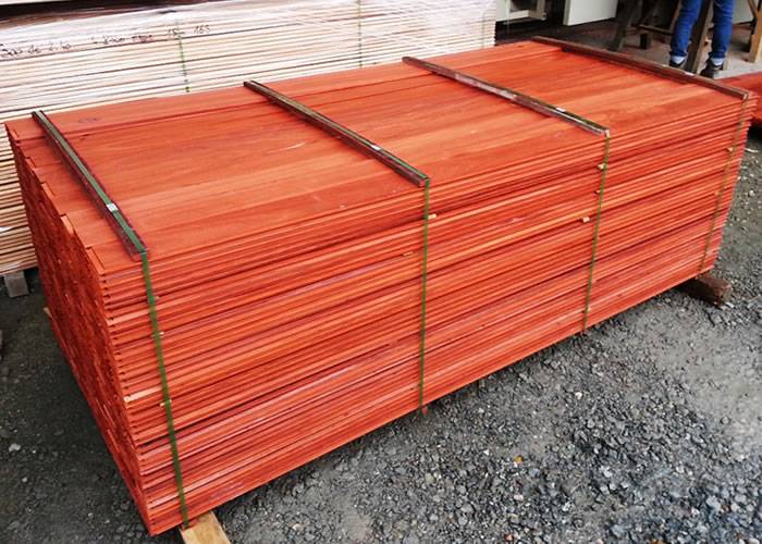 Bardage en Padouk - 15 x 145 mm - brut - grain d'orge - COURT