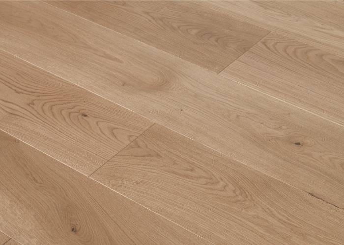 Parquet contrecollé Chêne Campagne - 15 x 120 à 230 mm - verni - Cognac