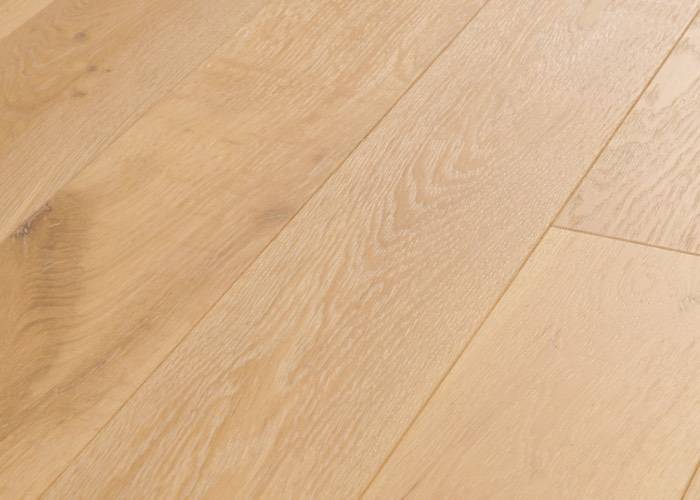 Parquet contrecollé Chêne Campagne - 15 x 160 mm - verni - brossé