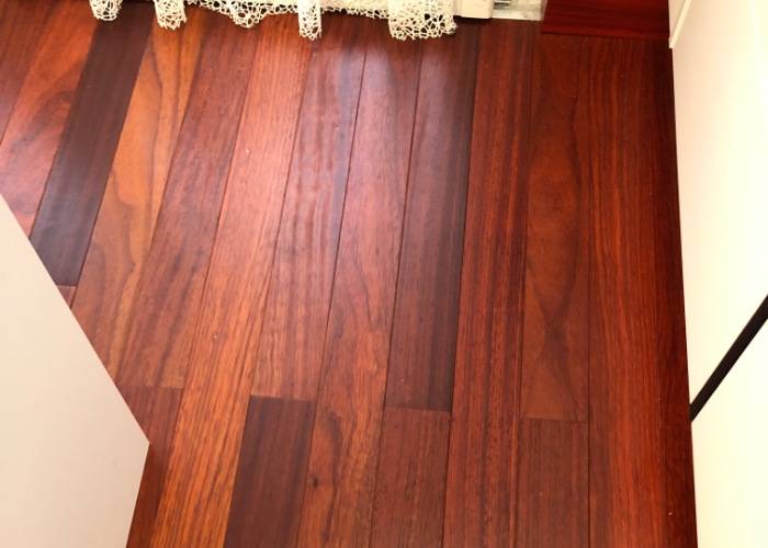 Parquet contrecollé Padouk - 15 x 130 mm - verni satiné