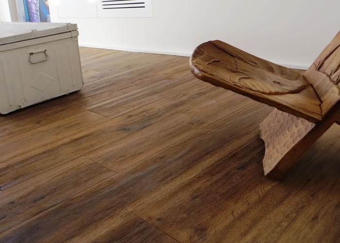 Parquet contrecollé Chêne - 14 x 165 mm - aspect fumé - verni