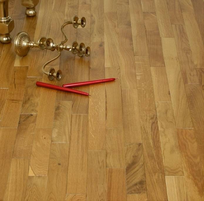 Parquet contrecollé Chêne Rustique/Campagne Village Point Hongrie - 16 x 90 x 500 mm - teinté - verni