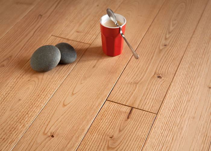 Parquet massif Châtaignier AB - 23 x 90 mm - brut - lot 700 mm fixe