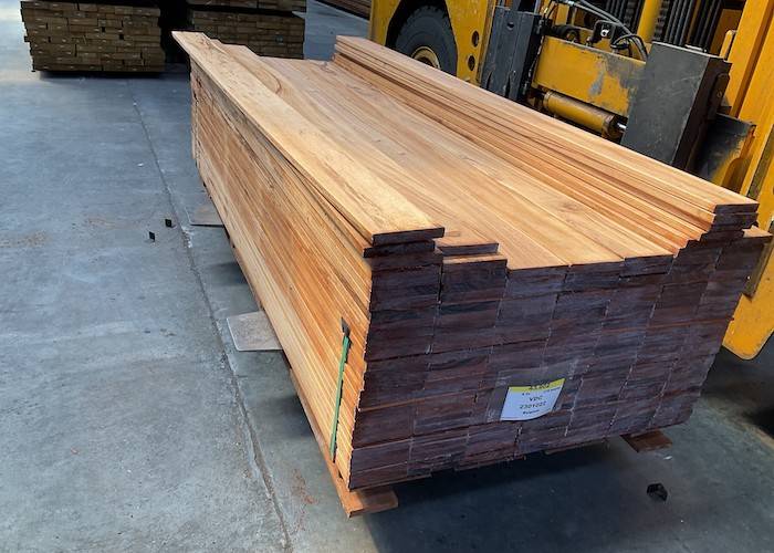 Lames de terrasse Tigerwood / Muiracatiara - 21 x 145 mm - 2 faces lisses