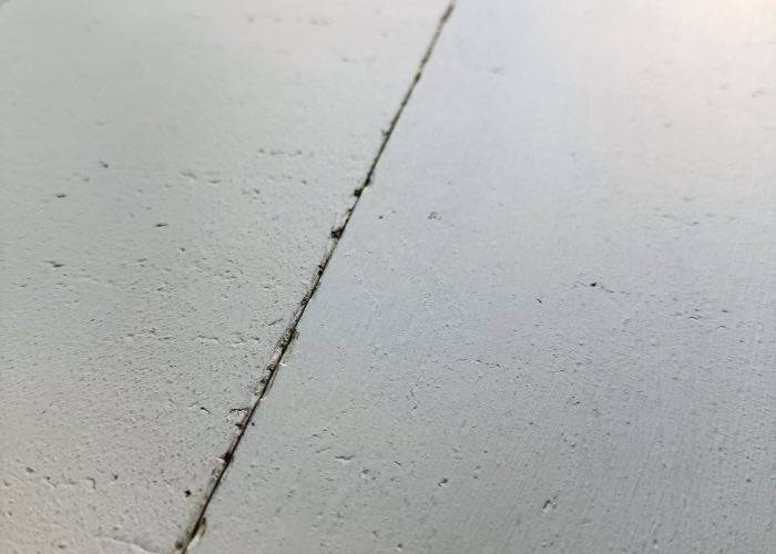 Parquet massif Chêne peint - 20 mm - multi-largeurs - blanc - vieilli