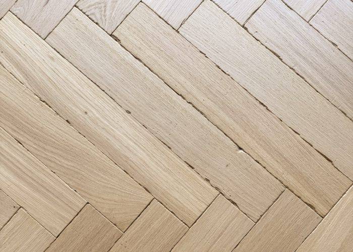 Parquet contrecollé Chêne Bâton Rompu - 15 x 90 x 540 mm - vieilli
