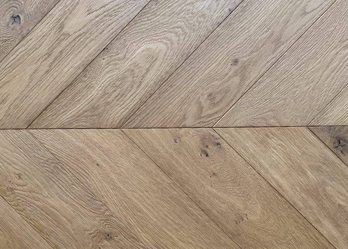 Parquet contrecollé Chêne Arbony Point Hongrie - 20 x 120 x 650 mm - brossé