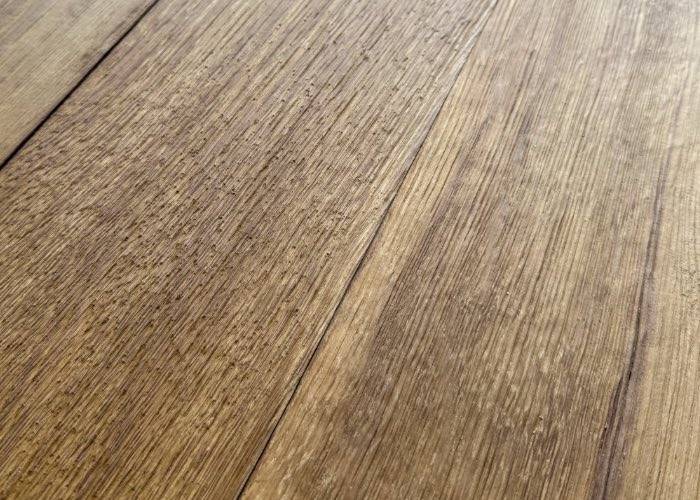 Parquet contrecollé Chêne multi-largeurs - brossé intense
