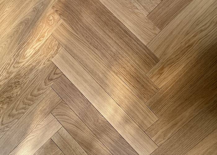 Parquet contrecollé Chêne Premier - 11 x 70 x 420 mm - verni ou huilé