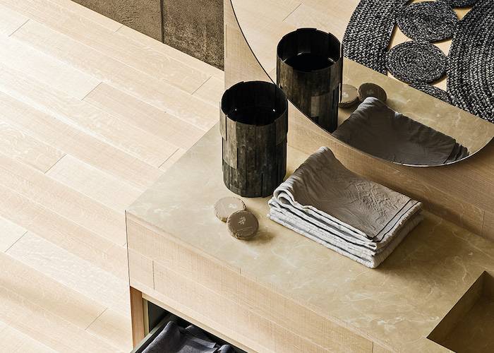 Parquet contrecollé Chêne Premier - 5,5 x 180 / 190 x 600-1500 mm - verni