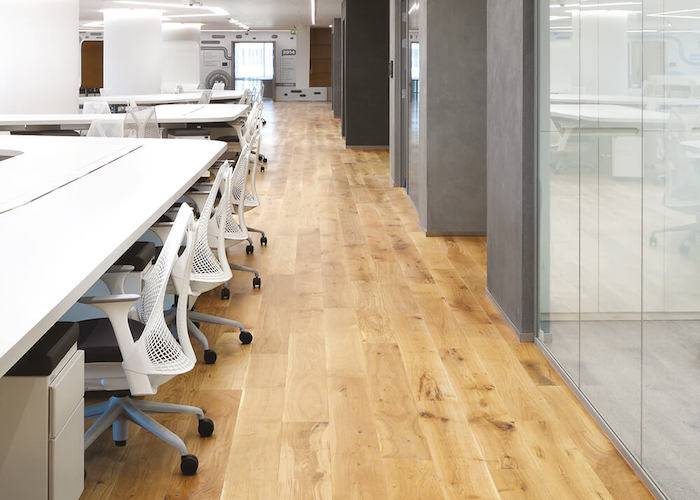 Parquet contrecollé Chêne Premier - 5,5 x 180 / 190 x 600-1500 mm - verni