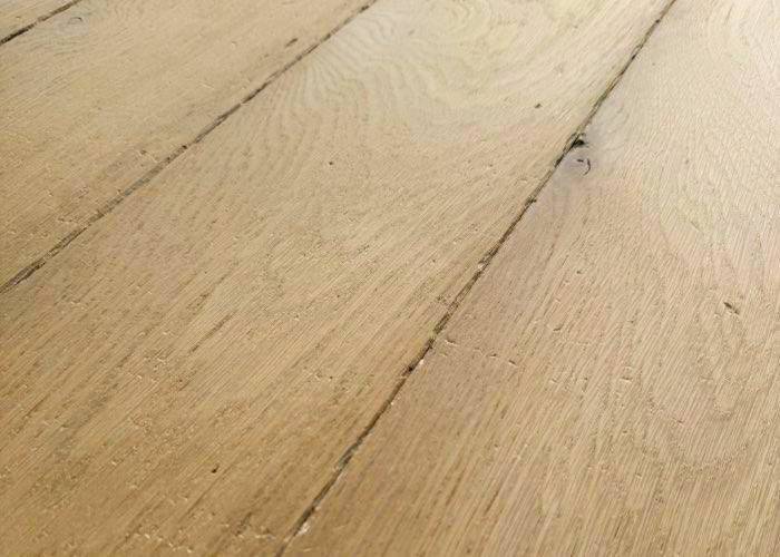 Parquet massif Chêne Arbony - 20 mm - multi-largeurs - vieilli