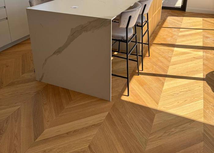 Parquet contrecollé Chêne Premier Point Hongrie - 15,5 x 120 x 480 mm - Brut