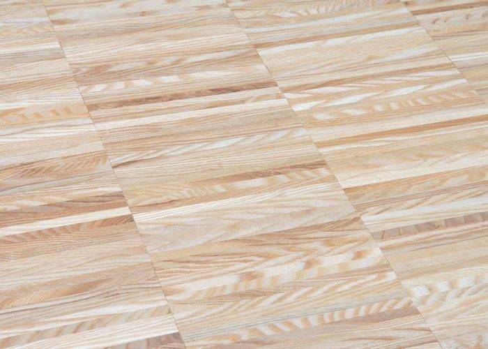 Parquet industriel Frêne - 10 x 08 x 160 mm - motif sur chants - Metz