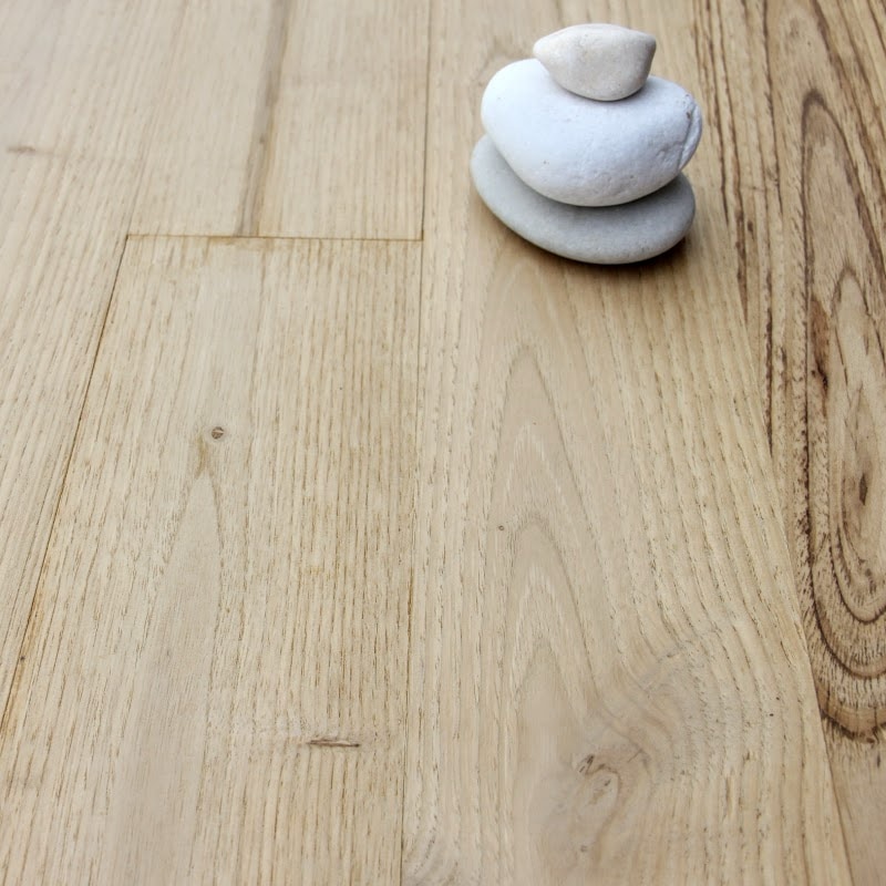 Parquet Châtaignier rustique vieilli, effet de surface brossé et patiné – Floorz La Grande Parqueterie