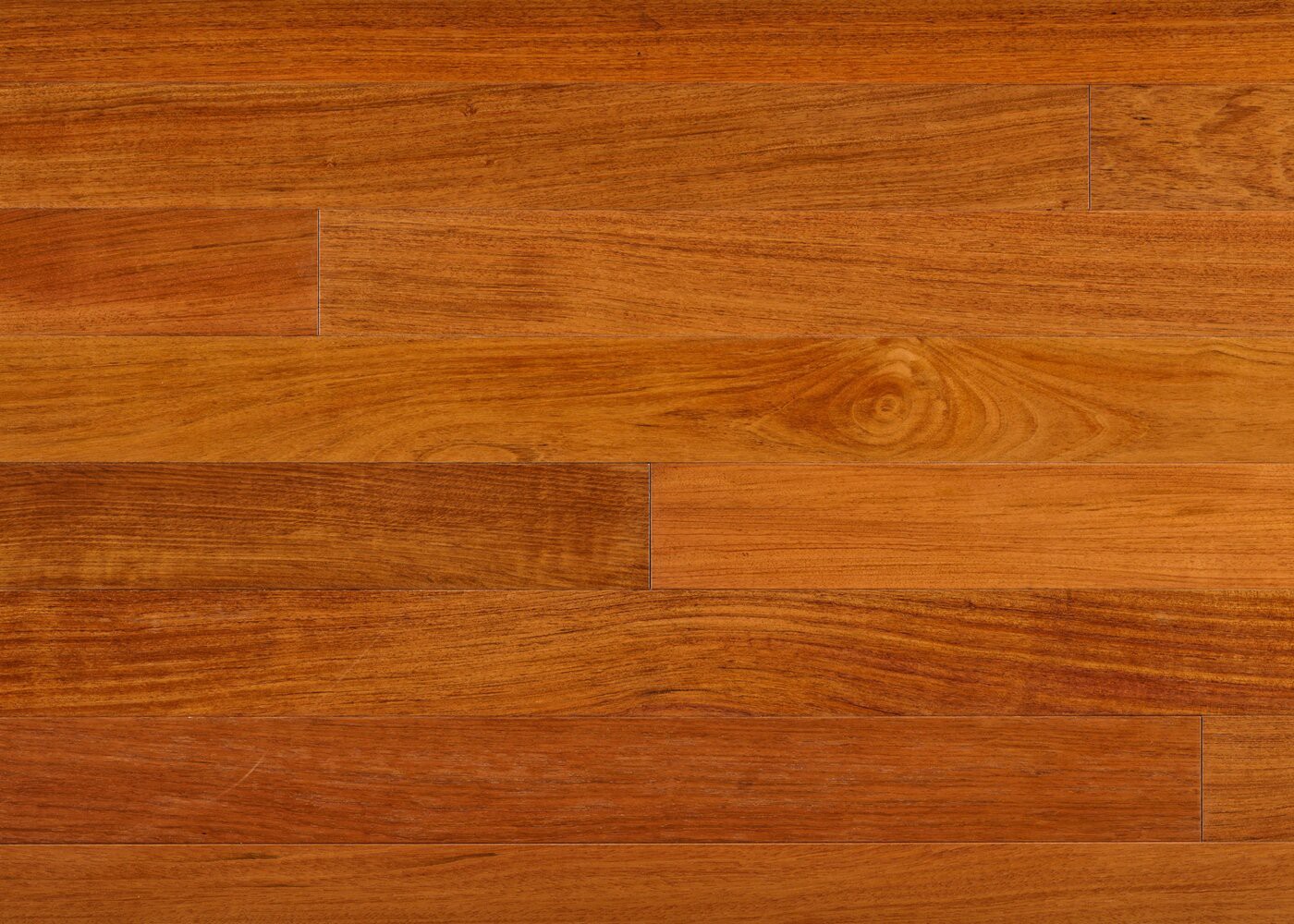 Parquet massif en Jatoba huilé, teinte rouge-brun profonde