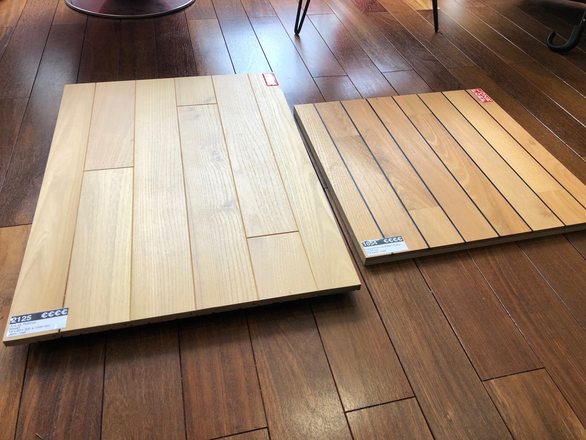 Parquet pont de bateau teck acacia salle de bain posé