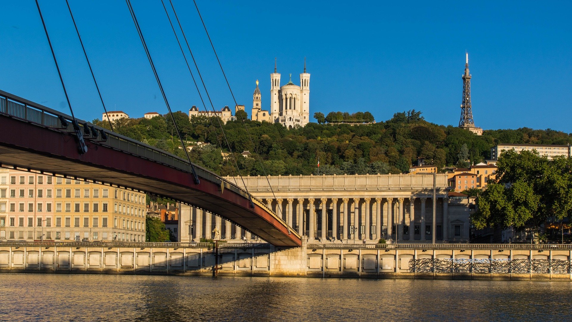 livraison parquet Lyon métropole Floorz Rhône