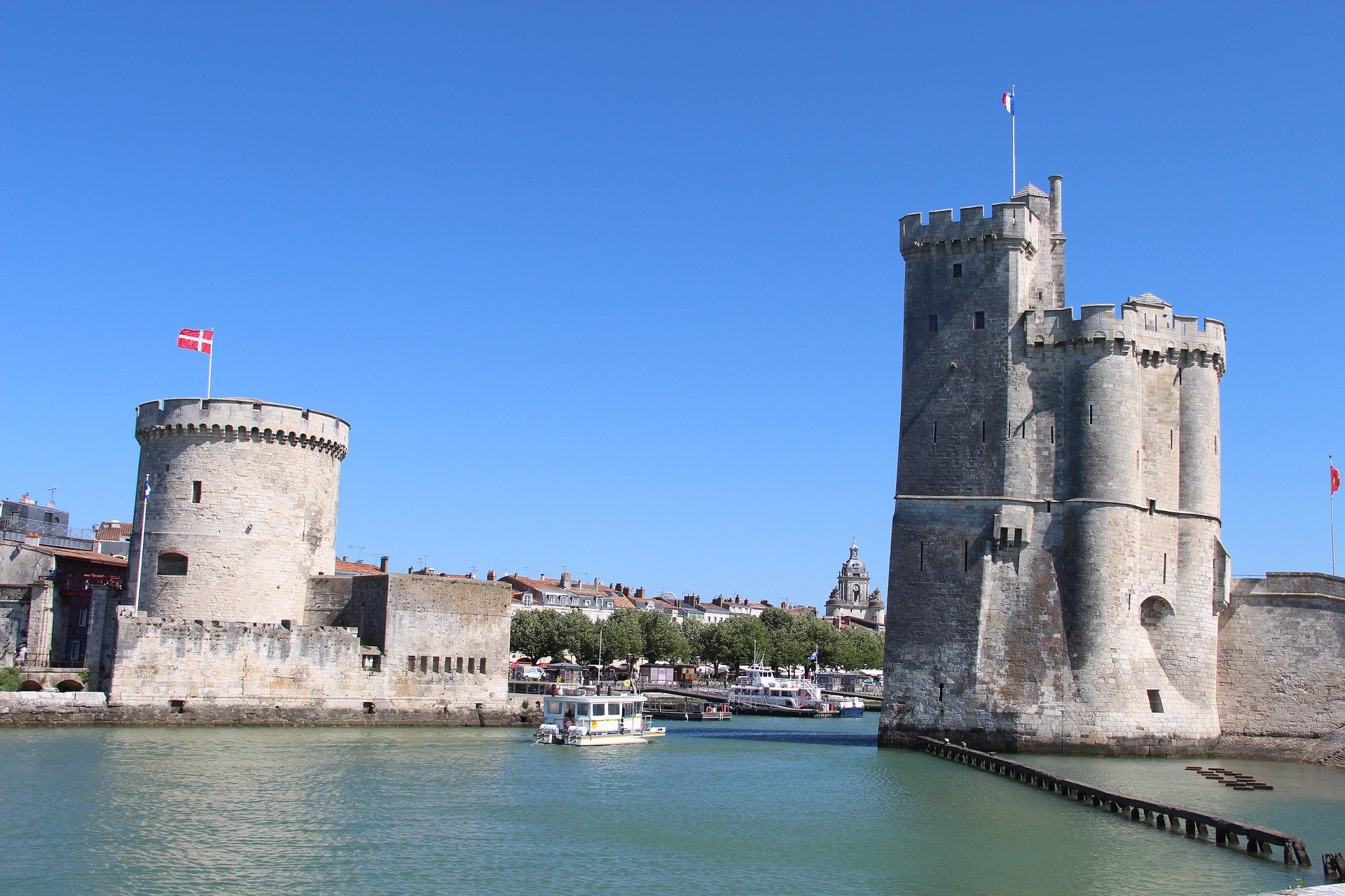 La Rochelle vue aérienne parquet livraison île de Ré Floorz La Grande Parqueterie