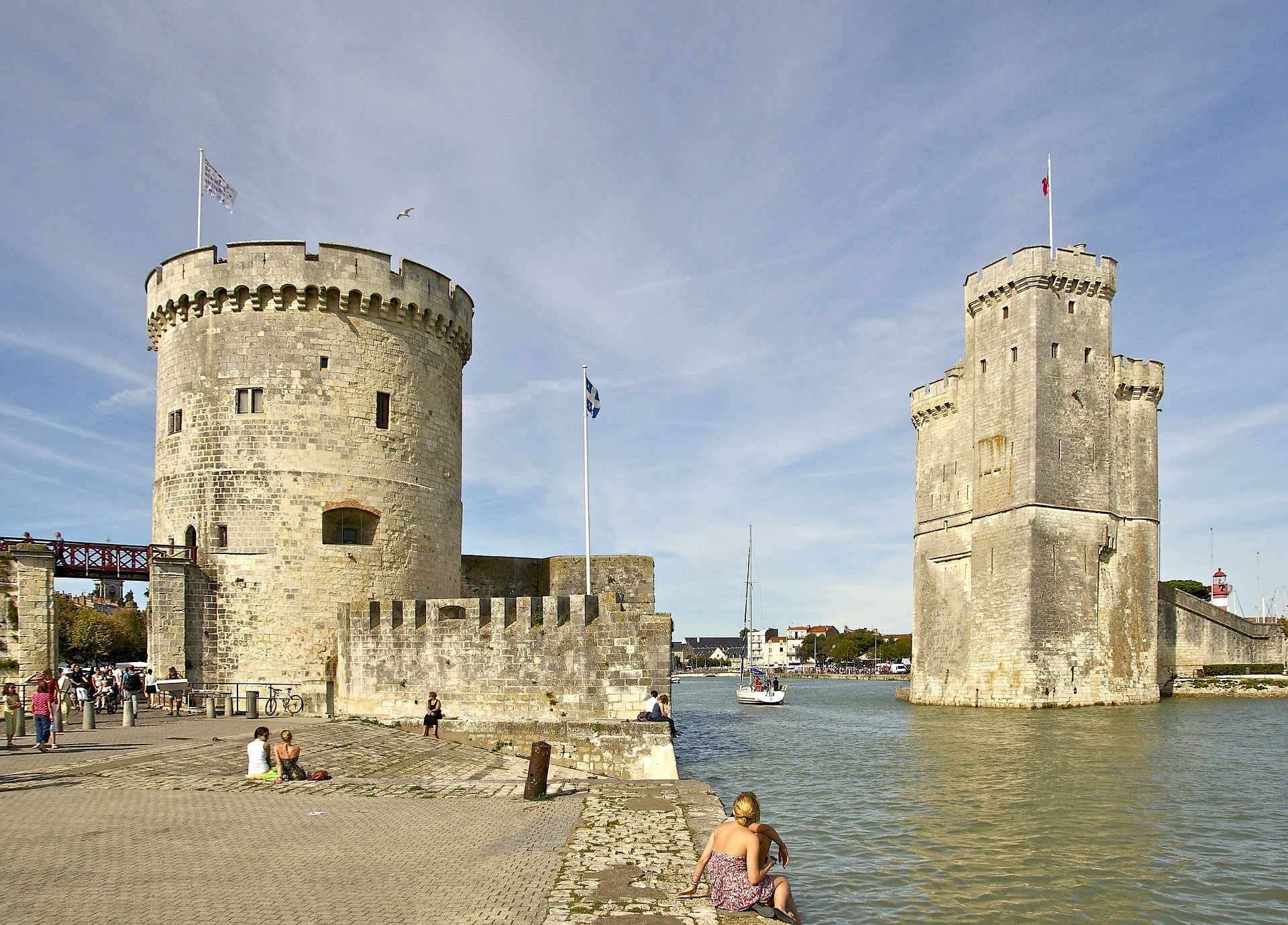 Port de La Rochelle bois exotiques importation Floorz La Grande Parqueterie