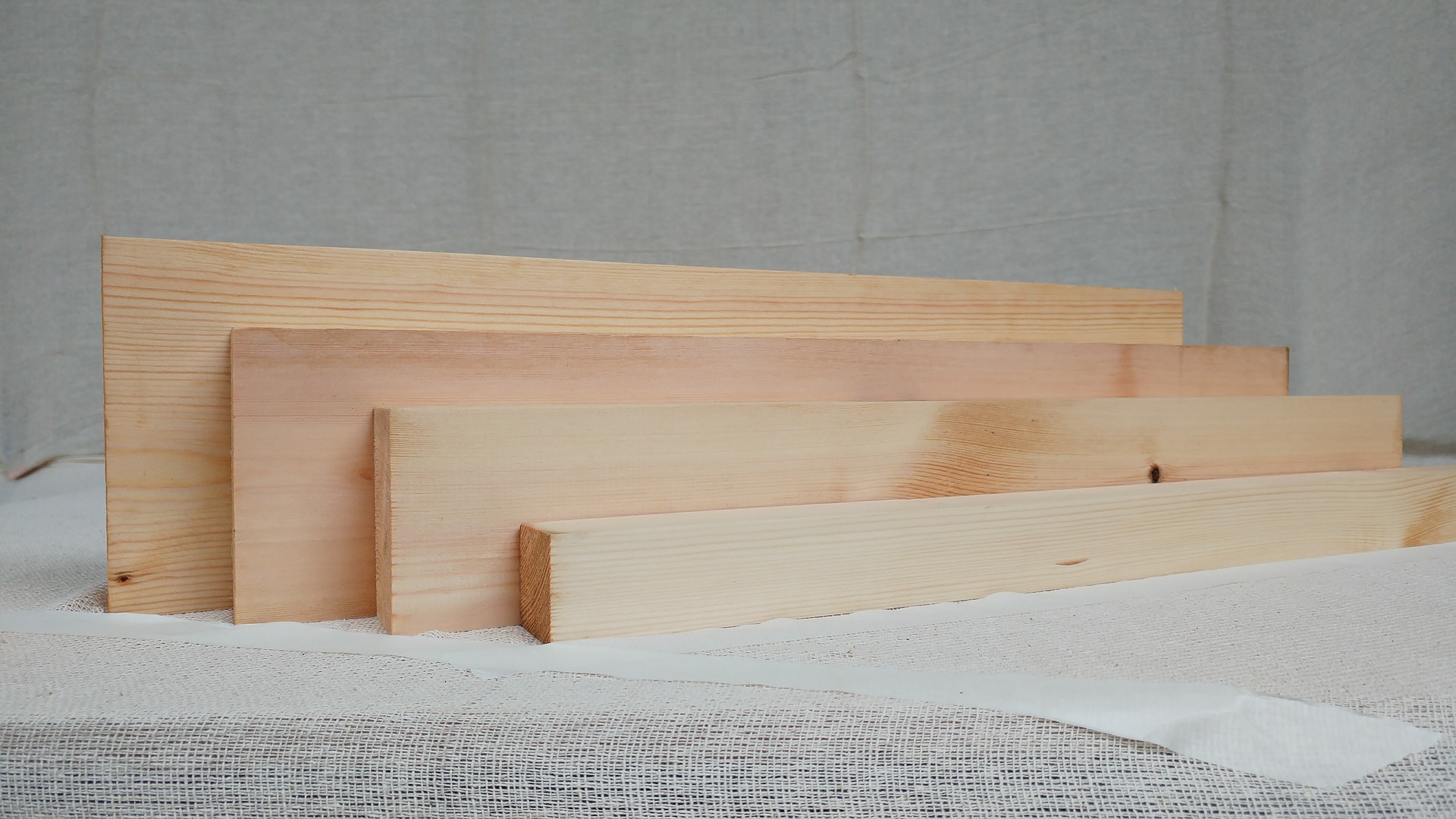 Plinthes bois massif — salon parquet Chêne — finition naturelle