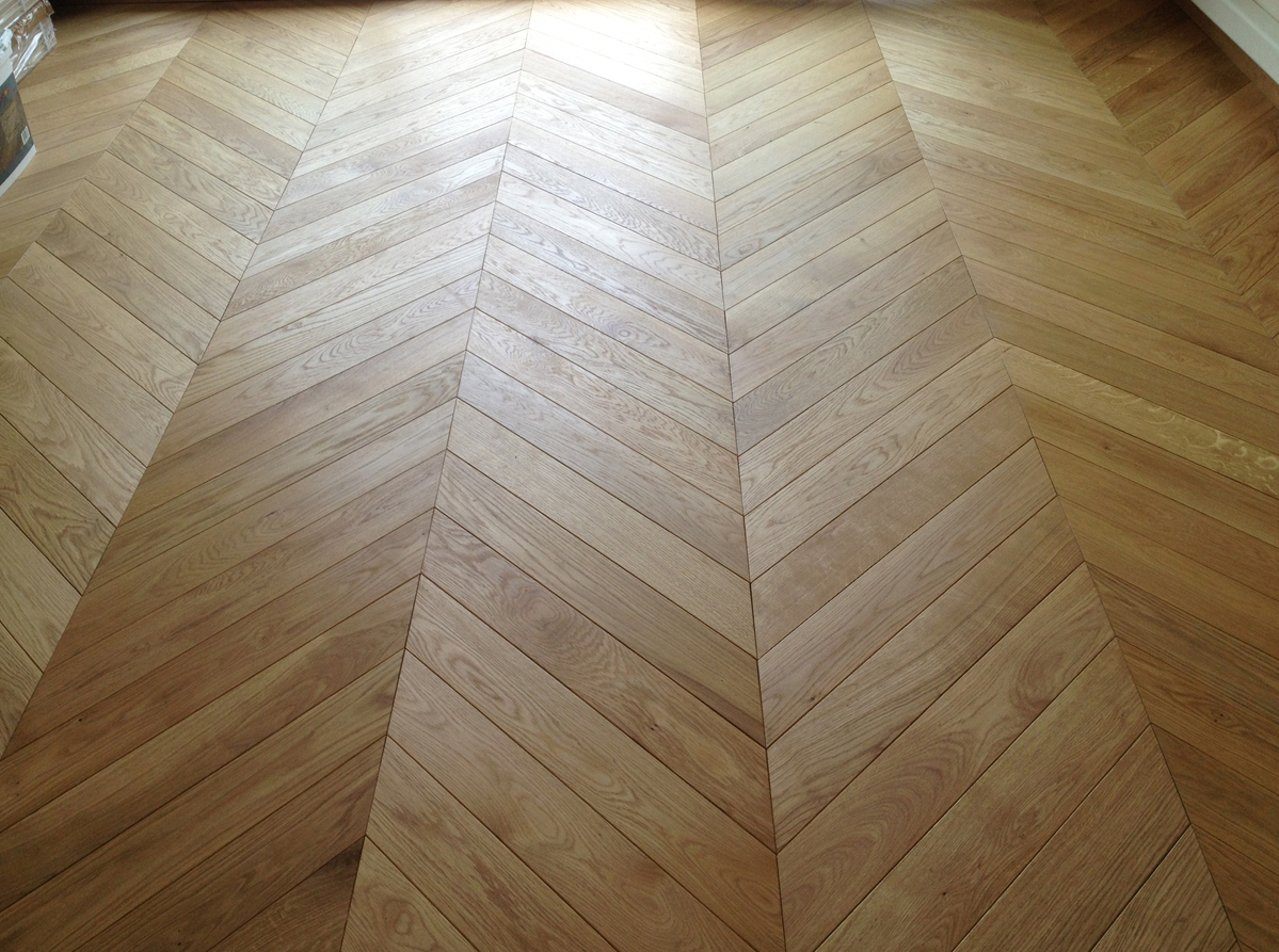 parquet point de hongrie huile ou parquet chevrons pas cher en destockage