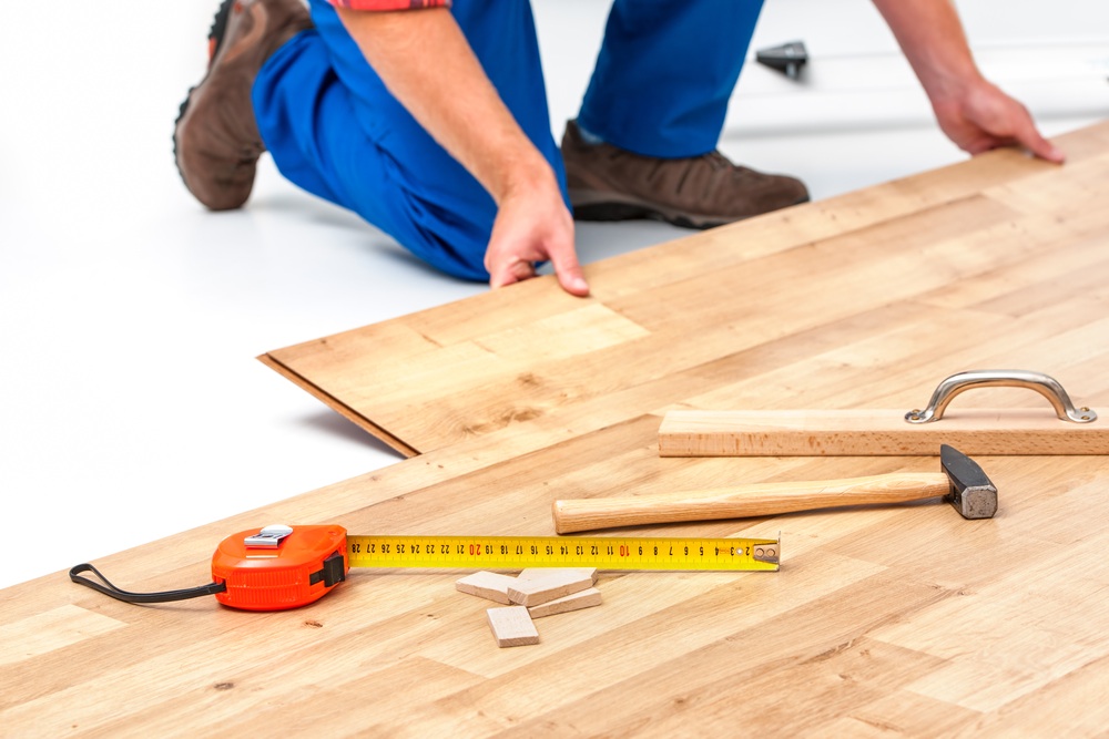 pose de parquet professionnel préparation support parqueteur